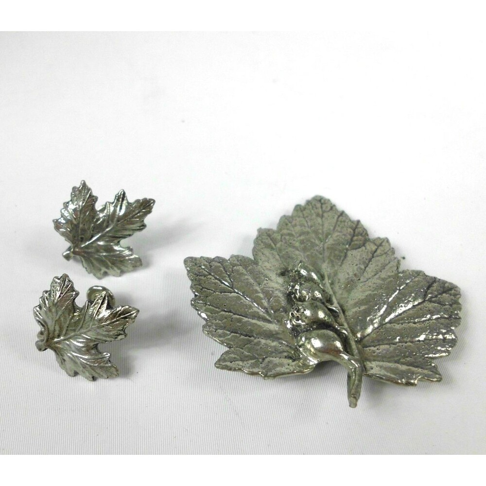 Vintage Leaves Brooch Pin and Screw on Earrings Set Maple Leaf Silver Tone
